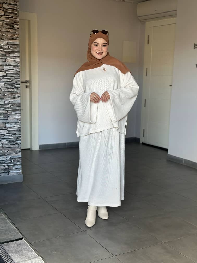 الموديل النسوي الفاخر